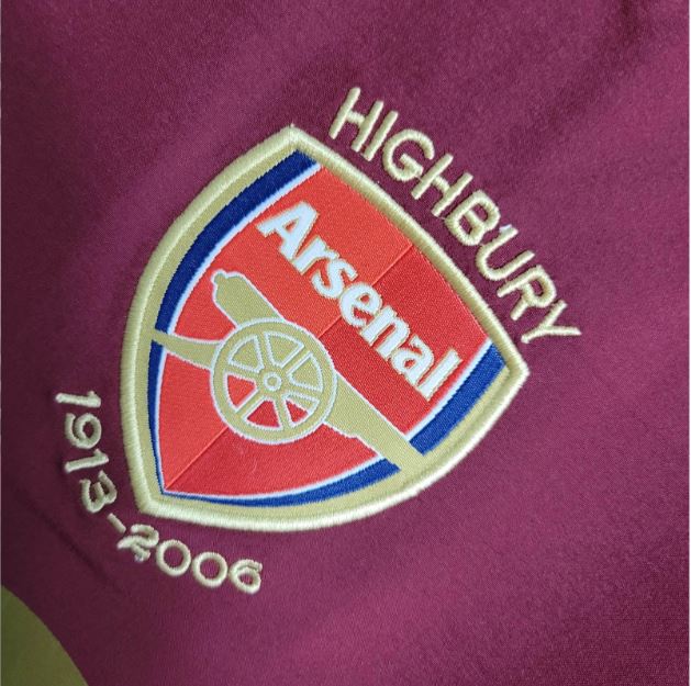 ARSENAL 'HENRY 14' RETRO HOME KIT 05/06