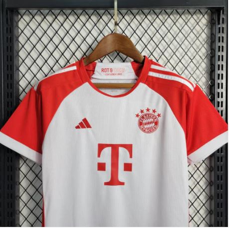 BAYERN MUNICH KIDS HOME KIT 23/24