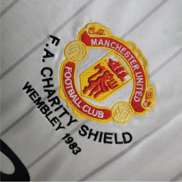 MANCHESTER UNITED RETRO AWAY KIT CHARITY SHIELD 1983