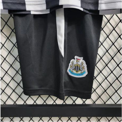 NEWCASTLE UNITED KIDS HOME KIT 23/24