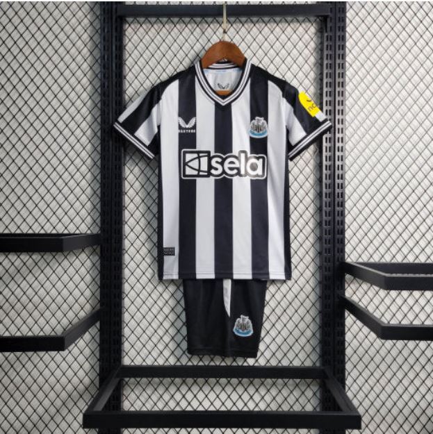 NEWCASTLE UNITED KIDS HOME KIT 23/24