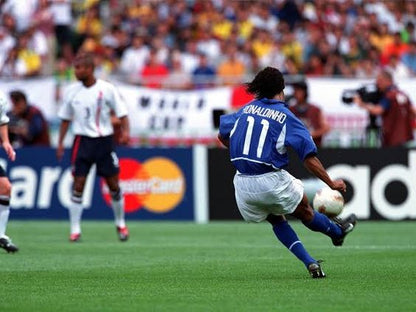 BRAZIL 'RONALDINHO 11' 2002 WORLD CUP RETRO AWAY KIT